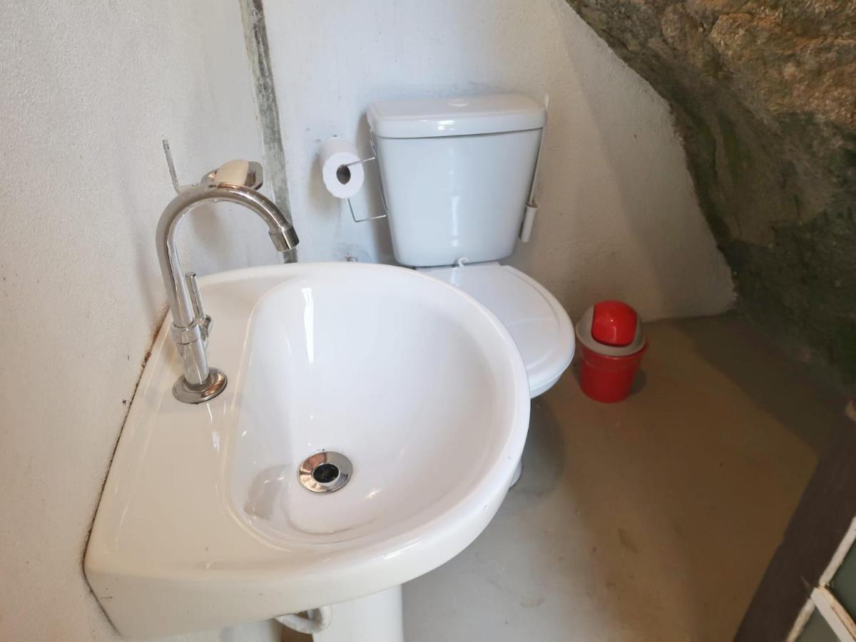 Casa Matatiso - Quartos Em Casa Compartilhada Na Ilha Grande ภายนอก รูปภาพ