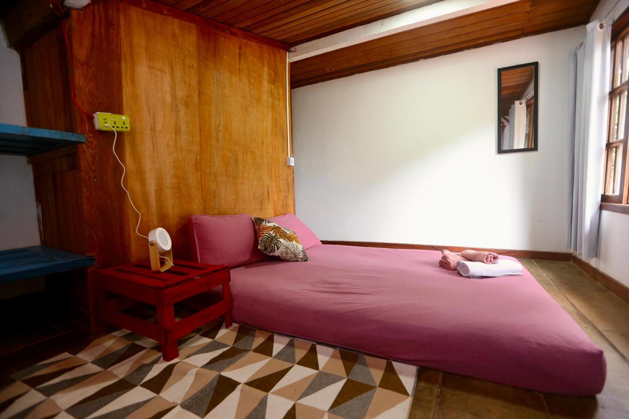 Casa Matatiso - Quartos Em Casa Compartilhada Na Ilha Grande ภายนอก รูปภาพ
