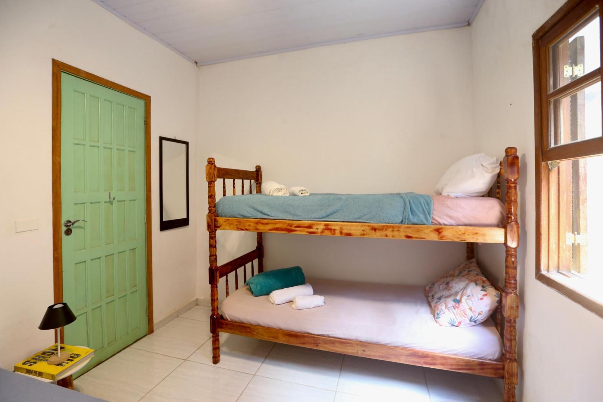 Casa Matatiso - Quartos Em Casa Compartilhada Na Ilha Grande ภายนอก รูปภาพ