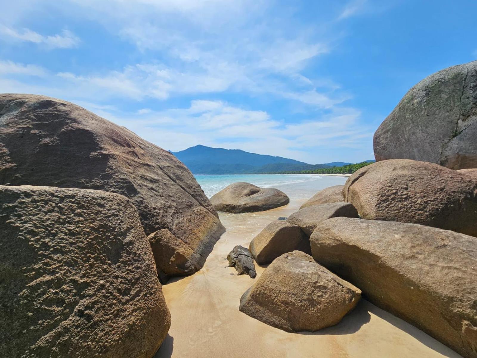Casa Matatiso - Quartos Em Casa Compartilhada Na Ilha Grande ภายนอก รูปภาพ