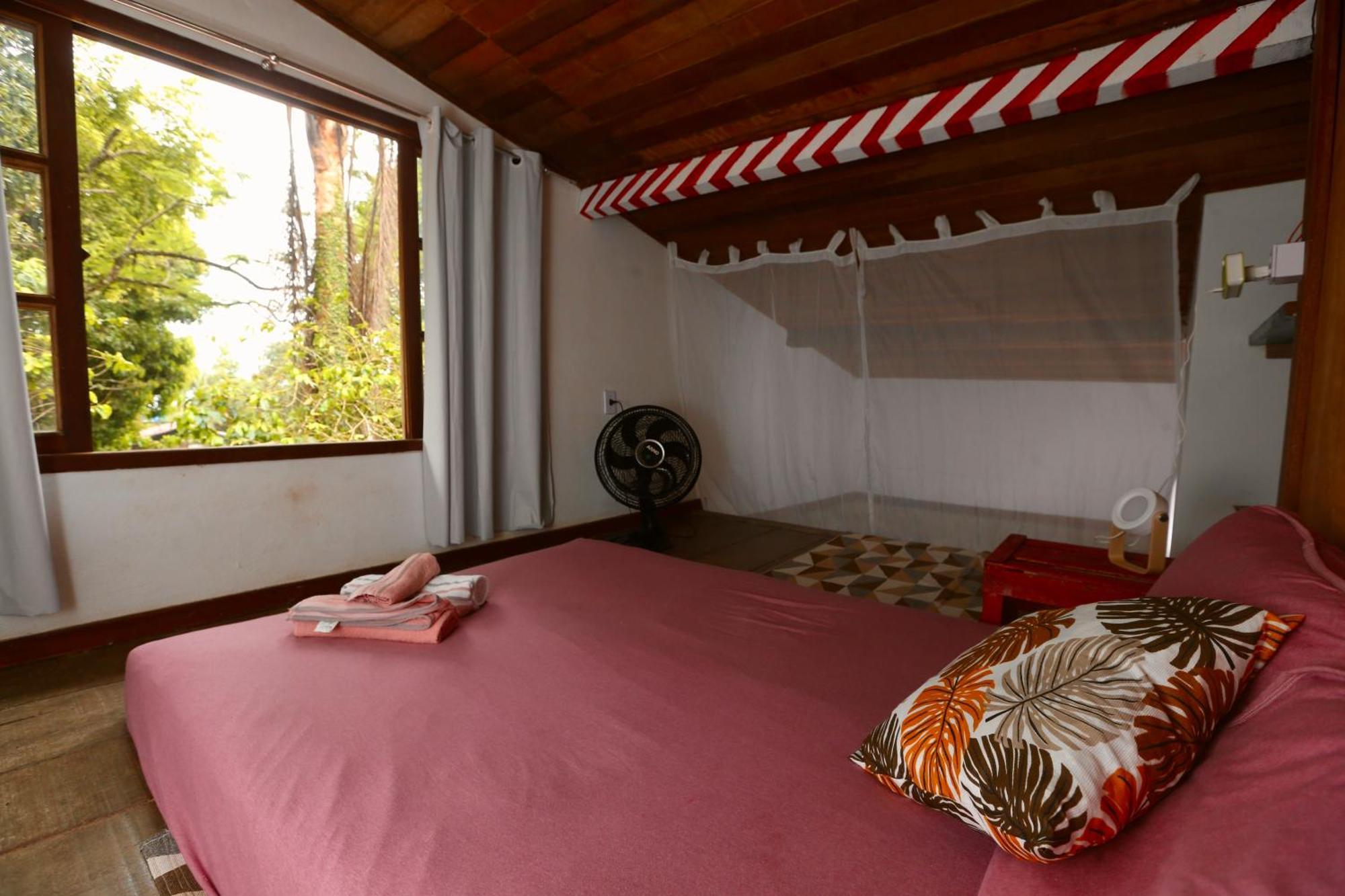 Casa Matatiso - Quartos Em Casa Compartilhada Na Ilha Grande ภายนอก รูปภาพ